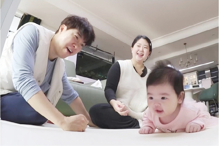 박수홍 딸 재이, 떡잎부터 다른 연기력?…카리스마에 윙크까지, 아빠 미소…