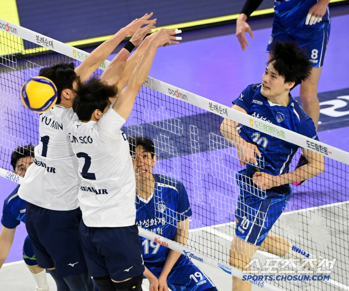 블로킹 싸움 20-5 압승, 공격도 리시브도 다 앞섰는데…충격의 풀세트 패배, 뭐가 문제였나