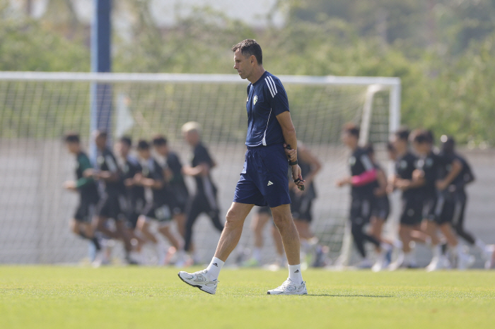 드디어 베일 벗는 포옛 축구, 전북 ACL2서 닥공 부활 신호탄 쏠까