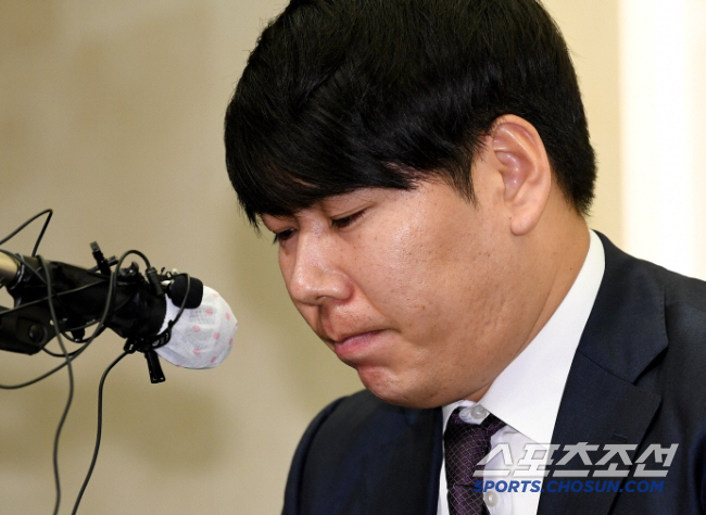 '음주운전 강제 은퇴' 강정호 목소리 주목하는 날 올 줄이야…"한국에 M…