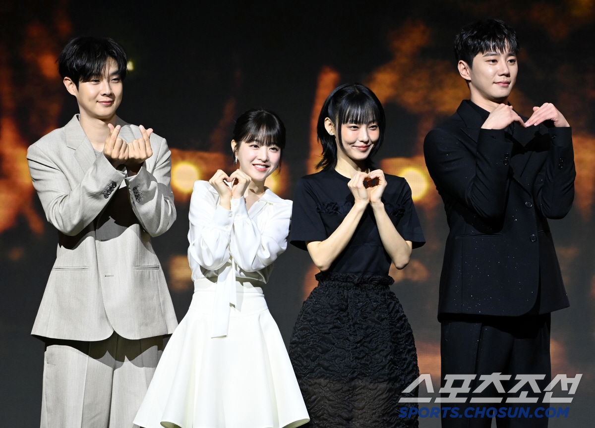 [포토] 최우식 박보영 전소니 이준영, '멜로무비'