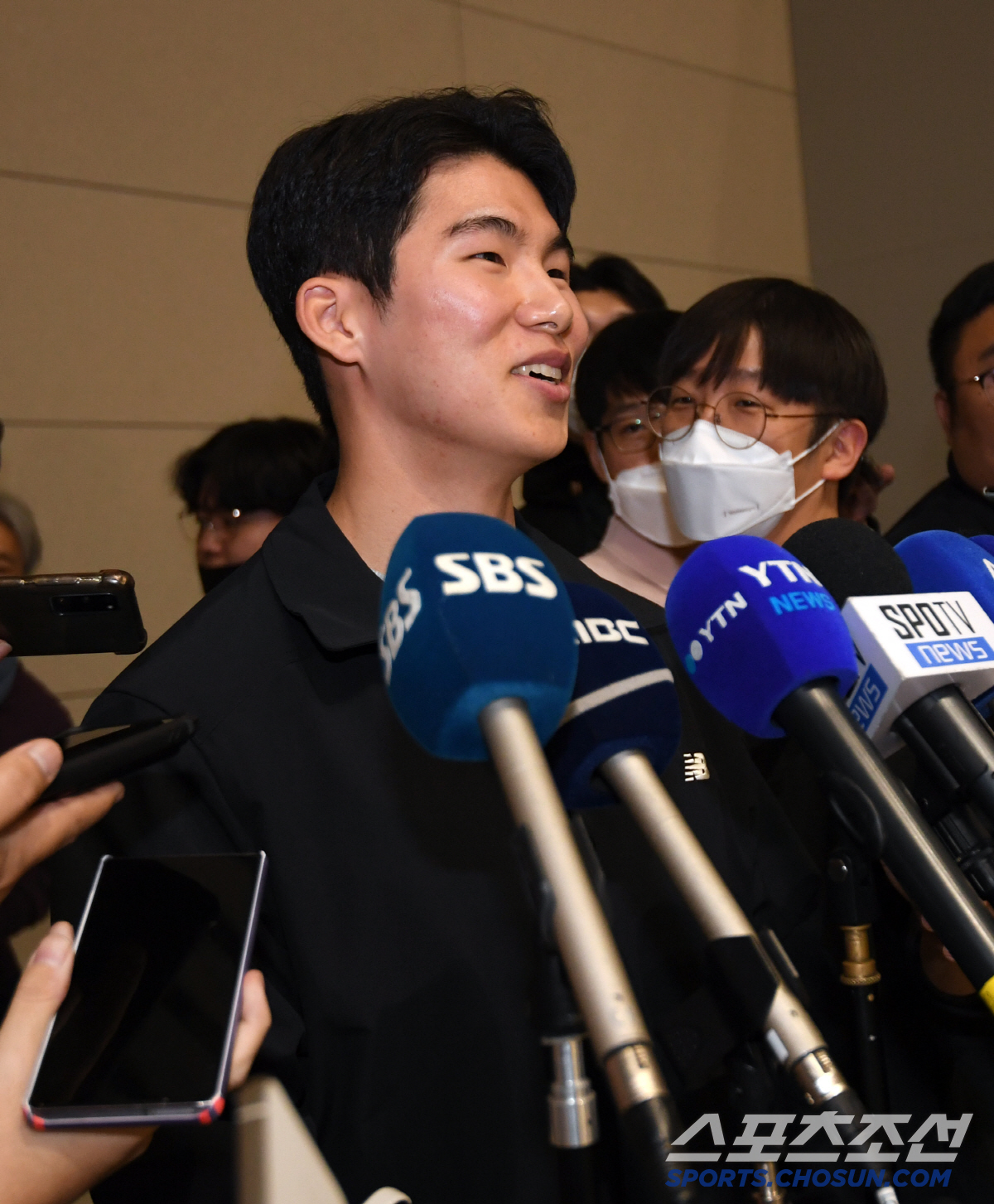 '오타니와 급속 친분' 김혜성, 日서도 '호감 선수' 등극 → "일본어 …