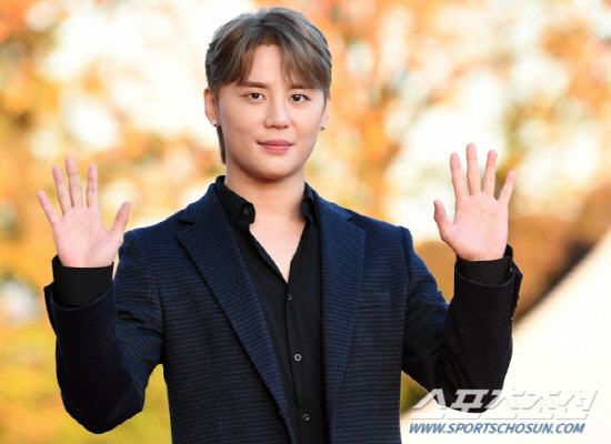 '김준수 협박해 8억 갈취'한 BJ, '징역 7년' 실형 선고에 항소장 …