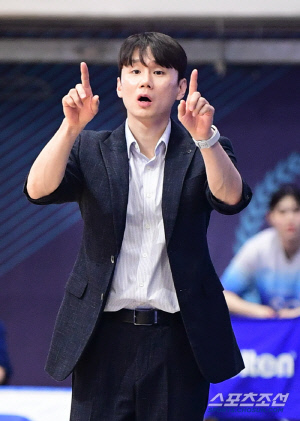 [현장인터뷰] 이시준 신한은행 감독대행, 
