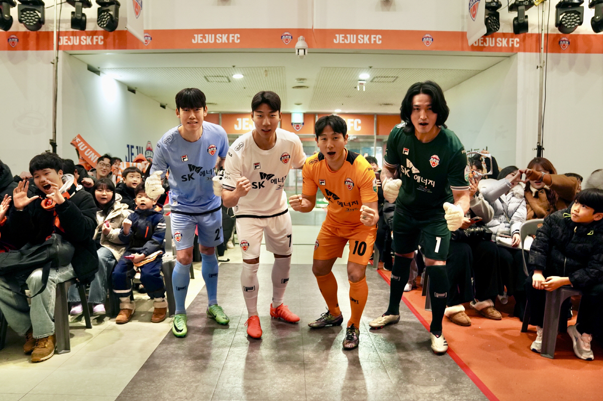 단순한 옷 아니다, 기능성→철학 담은 K리그 유니폼 "팬 니즈 OK! '…