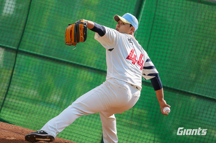 신본기 예언 적중! '김진욱 난조+2회 교체→박진 3이닝 호투→8회 결승…