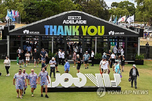 데뷔전보다 나은 두 번째 대회…장유빈, LIV골프 첫날 공동 20위