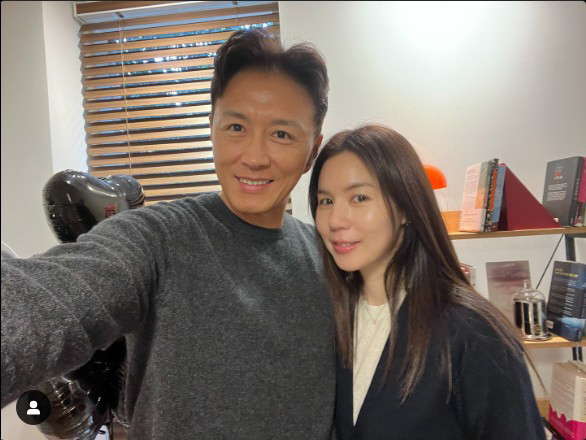 '세 딸 입양' 진태현♥박시은 "선행 이용한다는 말 상처"[전문]