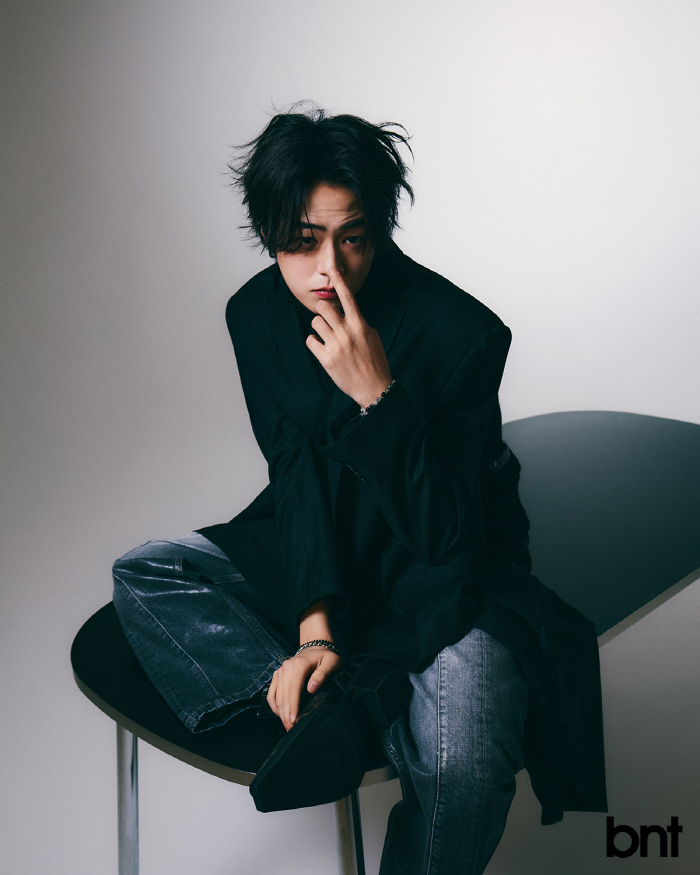 건우 "TFN 활동 끝 솔로 시작, 부담 크지만 즐기려 해" [화보]