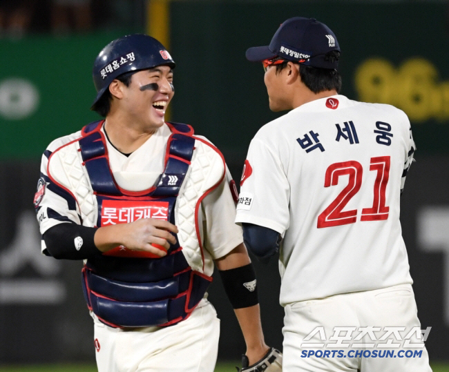 손성빈이 직접 밝힌 '손목 부상→재활' 길어진 이유…올해는 1군 주전 포…