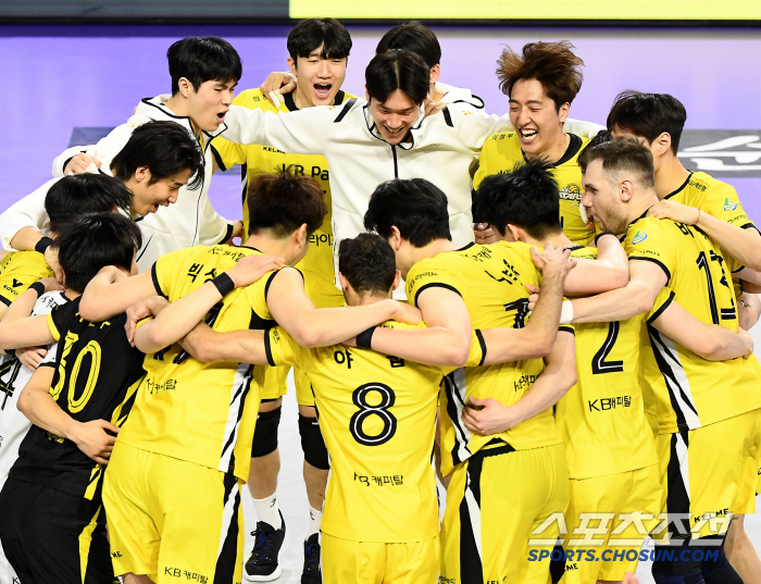 진짜 5라운드에 1위 확정인가. '1강' 현대캐피탈 18일 대한항공에 3…