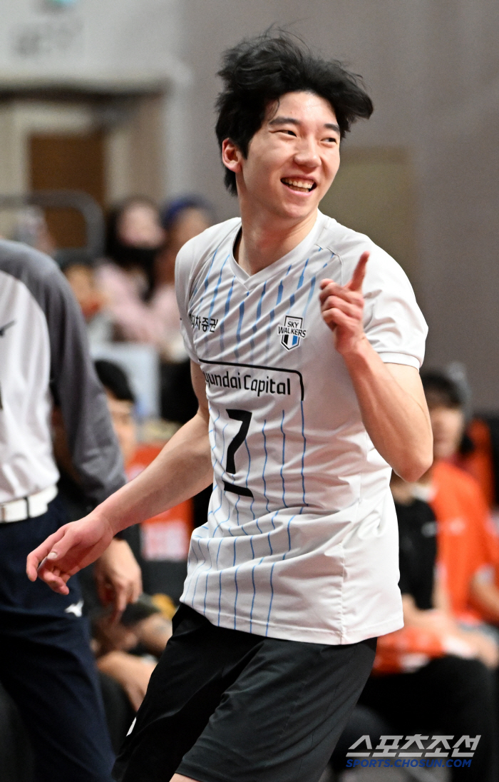 진짜 5라운드에 1위 확정인가. '1강' 현대캐피탈 18일 대한항공에 3…