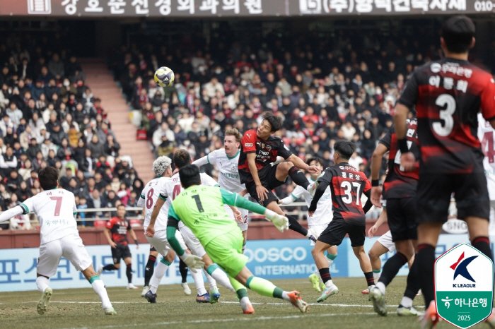 '최건주 시즌 첫 골+이적생 주민규 멀티골' 대전, 포항에 3-0 완승!…
