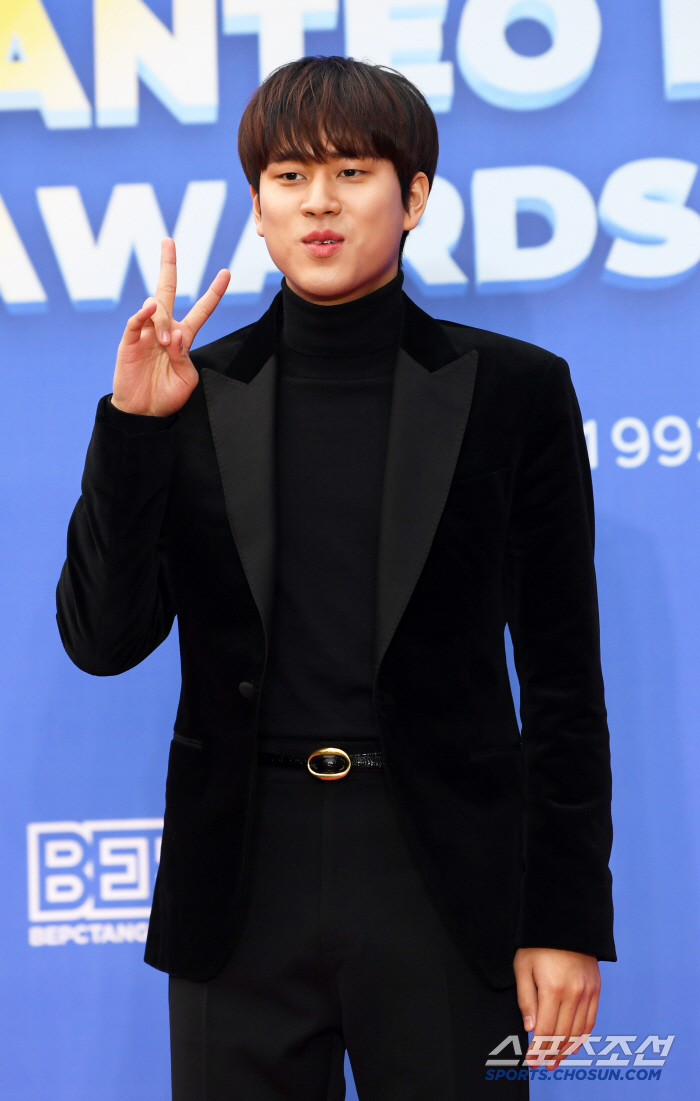 [포토] 이무진 '브이'