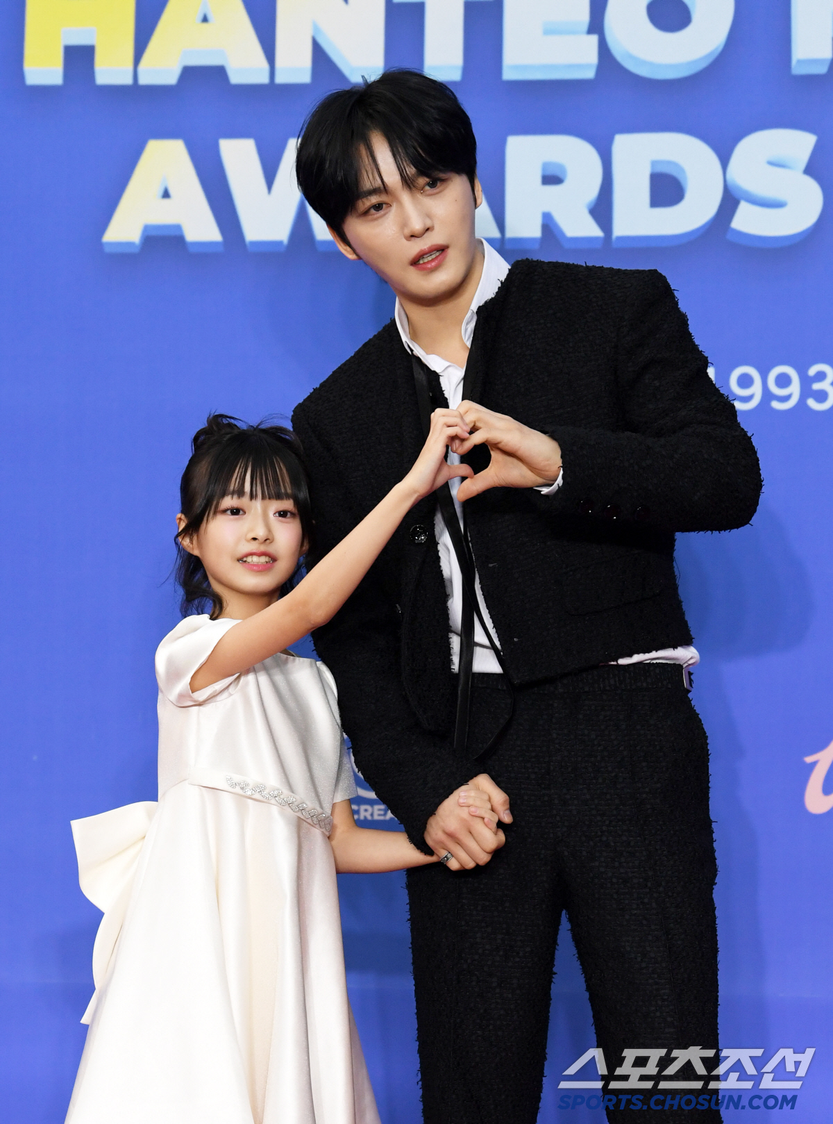 [포토] 오지율-김재중 '드디어 하트 완성'