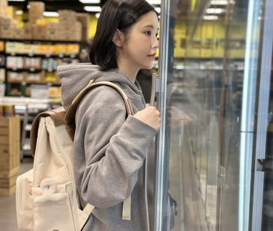 에릭♥나혜미, 만삭인데 '꽁꽁 숨긴 D라인' 홀쭉한 배..."우리 가족 …