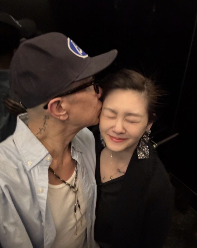 [SC이슈] 비 "故서희원=내 형수, 구준엽 위해 기도해 달라"…대만 공…