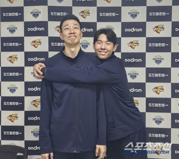 "내 아들도 배구 시킬까 생각이 들 정도다" 배구판을 뒤흔들, 특급 고졸 신인이 나타났다 [수원 현장]