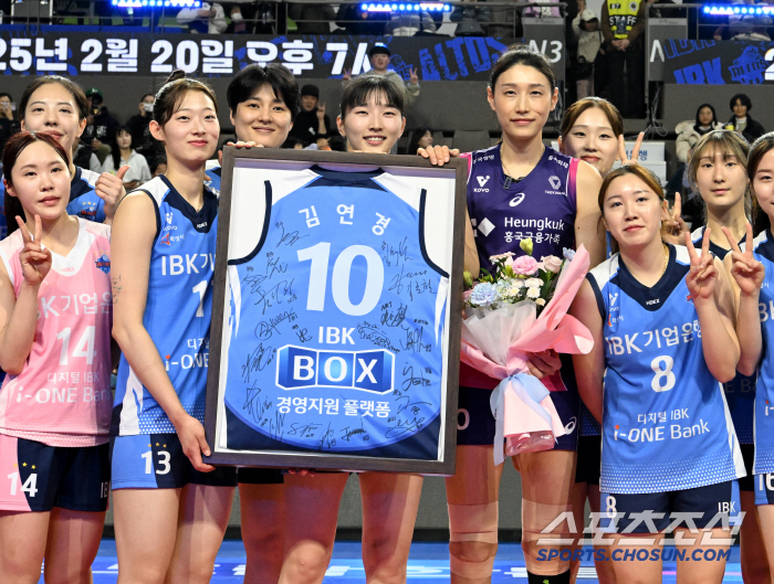 '믿기지가 않아, 마지막 화성 경기라니' 김연경 은퇴투어 시작, IBK의…