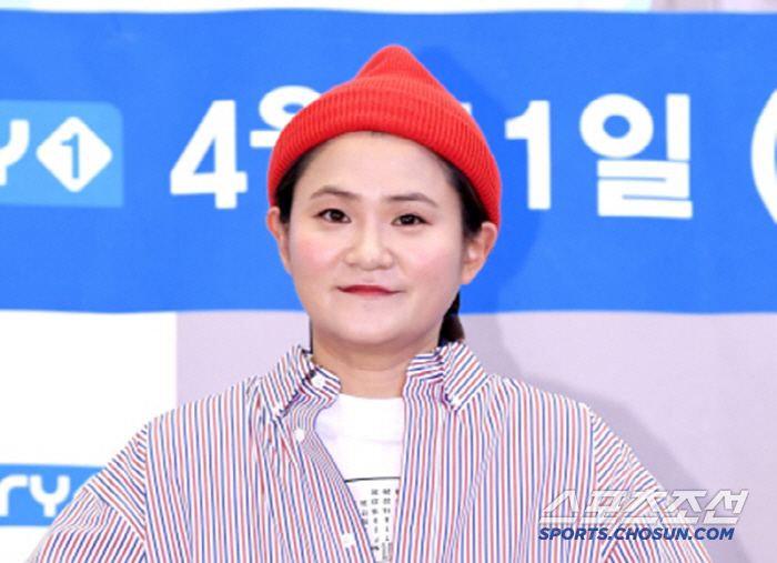 '플레이브 비하논란' 김신영, 라디오 하차 요구에 공식사과 "무례했다"[…