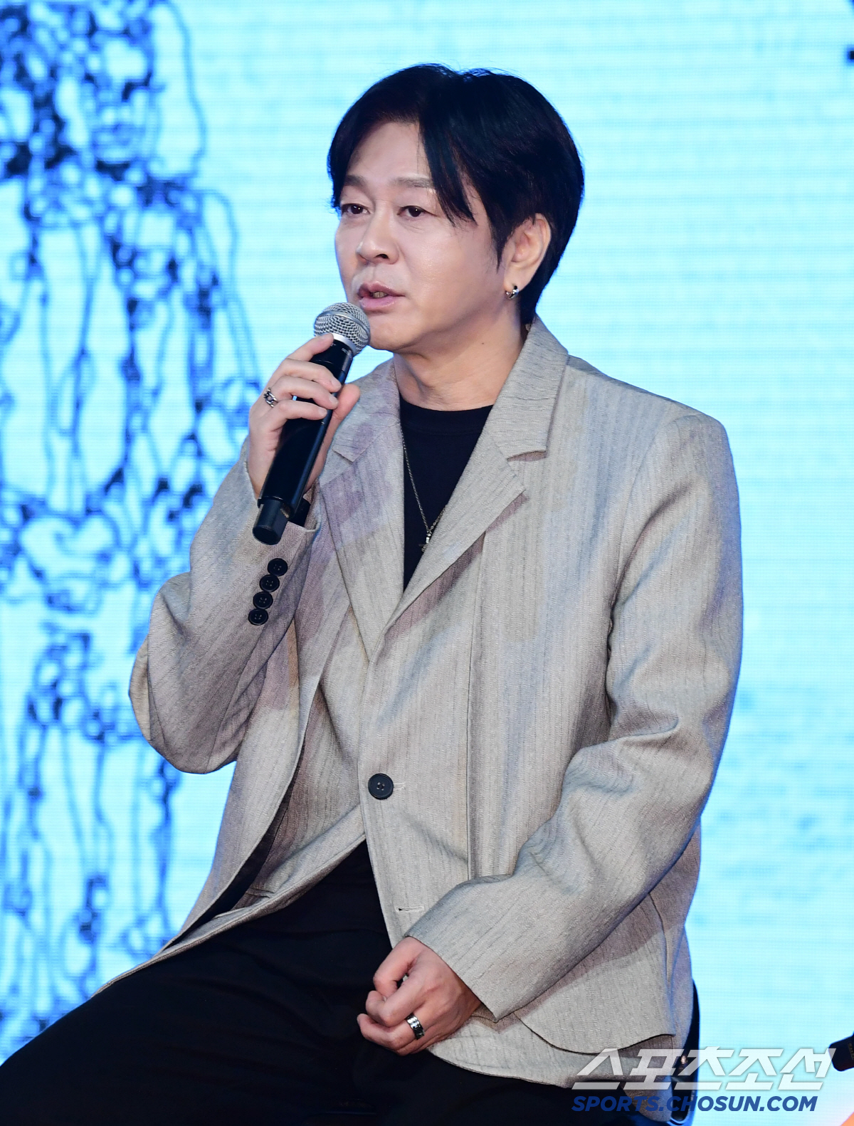 YB, '25년차 후배' 엑스디너리 히어로즈와 협업에 '뽀로로' 메탈 편…