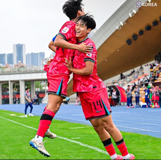 '윤도영 선제골+김태원 멀티골' 이창원호, 태국 4-1로 격파...8강행…