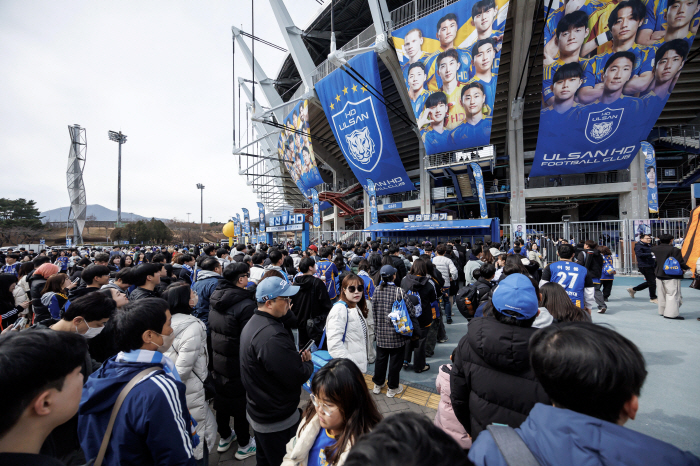 "39만2741명과 온기 나눴다" K리그, '2024 사회공헌활동 백서' 발간
