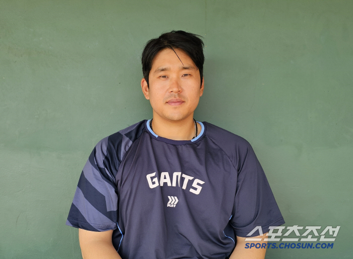 '무려 13㎏ 감량→9년전 체중 복귀' 얼굴선부터 달라진 유강남 "마음만은 언제나 그라운드" 80억 책임감 [타이난인터뷰]