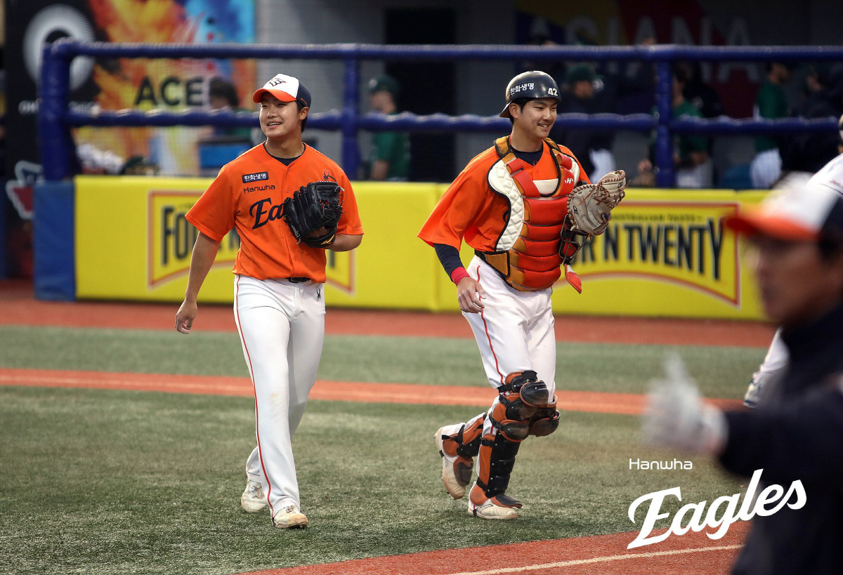 155㎞ 초특급 유망주, 그런데 2G 1이닝 2실점…"너무 기대하면 안 …