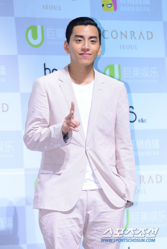 '승리 친구' 왕대륙, 병역기피 혐의 체포...검찰 "허위 의료 증명서 …