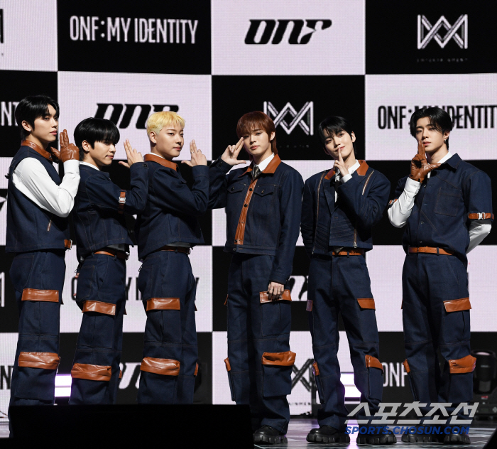 [포토] 온앤오프 '시크한 포즈'