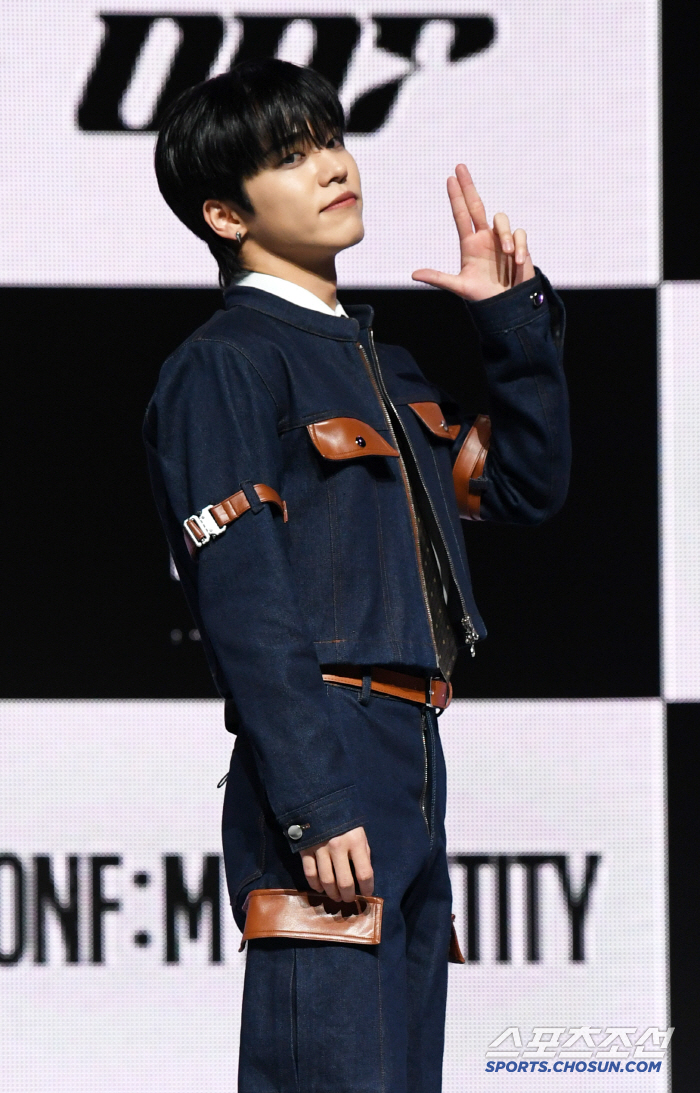 [포토] 온앤오프 유 '시크한 포즈'