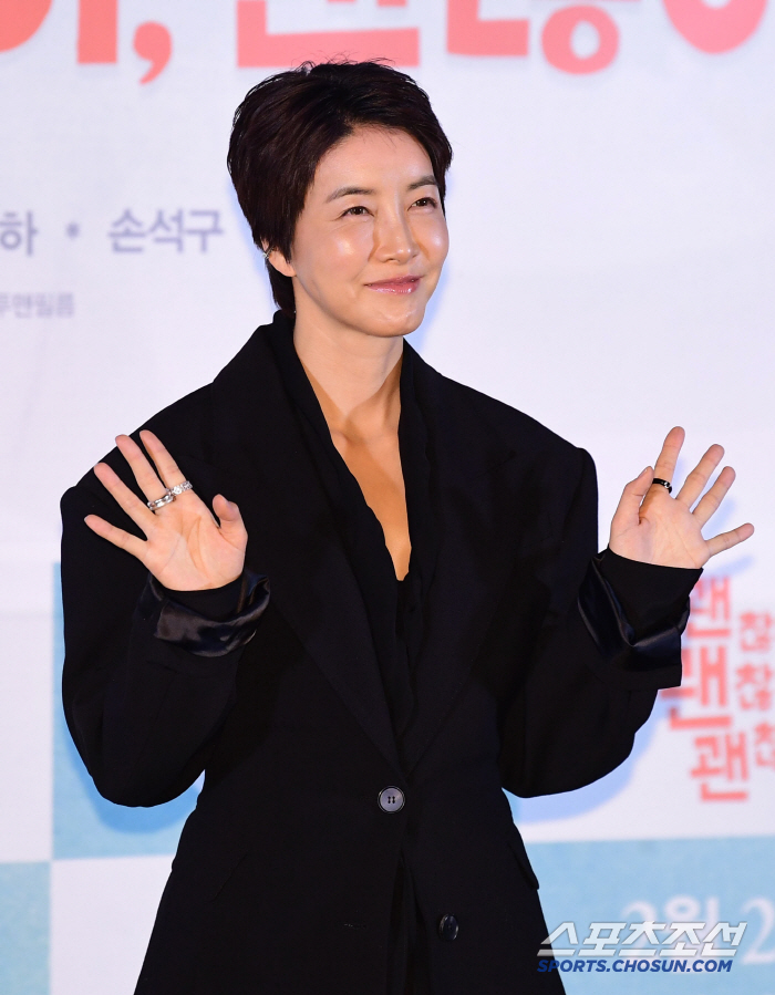 '괜찮아 괜찮아 괜찮아' 진서연 "현장서 살가운 스타일 아냐, 먼저 다가…
