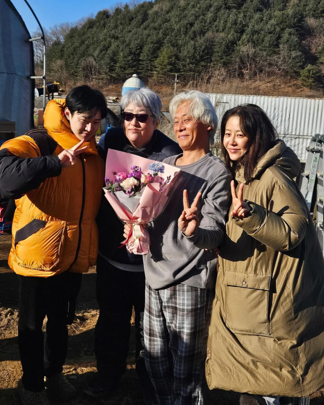 고현정, 멍투성이 얼굴 '충격'...'사마귀' 촬영장서 무슨일이