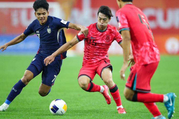 "일본은 없다" U-20 아시안컵 8강 조기 확정에도 반드시 잡아야 하는…