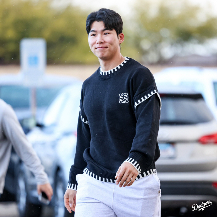 로버츠 감독, 필 꽂혔다! 김혜성 성공 확신. 공격력 의문에 → "답할 …