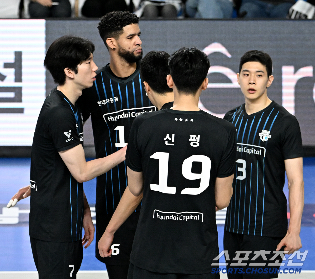 홈축포 불발→매직넘버 4 못 지웠다…사령탑의 반성 "오늘 같은 경기력이면…