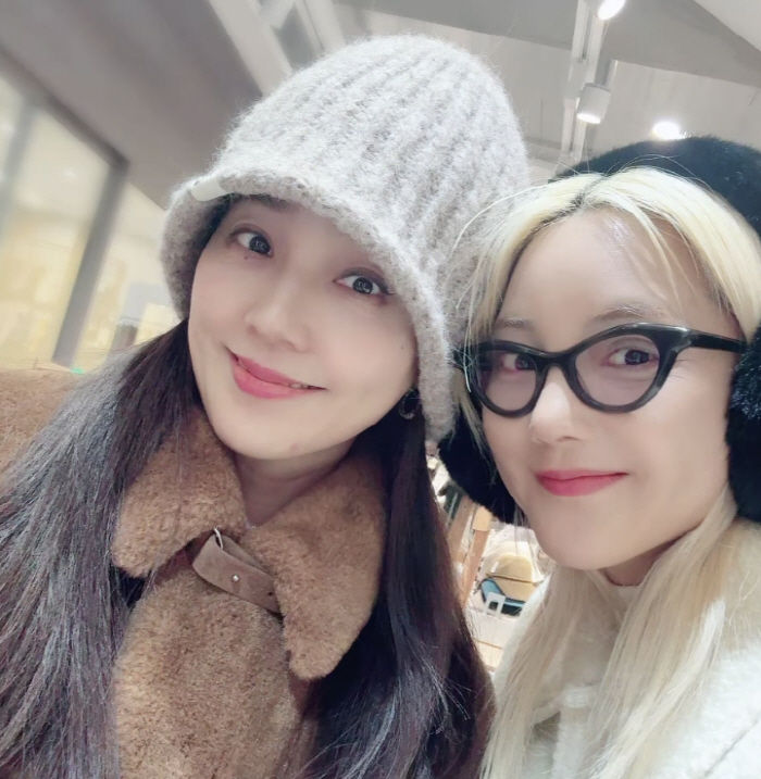 'S.E.S 불화설' 슈만 빼고 가족모임 열었다...바다-유진, 자녀 모…