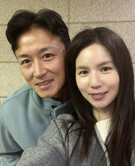 '세딸 입양' 진태현♥박시은 "7살 희귀병 아이 위해 기부 마라톤"