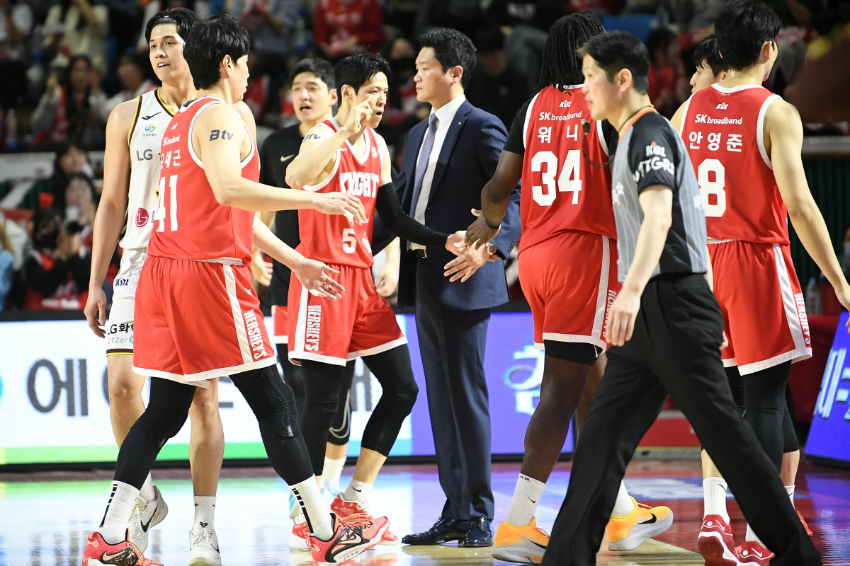 KBL 올 시즌 베스트 5 지각변동. 슈퍼스타의 부상 부진. 양준석 벨랑…