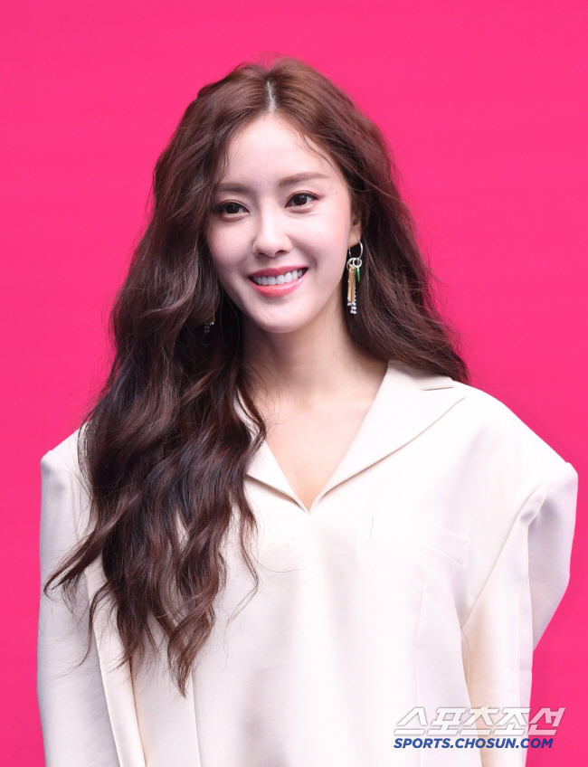 [단독]티아라 효민, 신라호텔서 화촉…멤버 지연과 같은 예식장