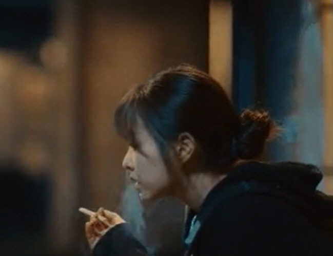 담배피는 박보영, 귀하다는 흡연신 공개.."촬영때 난리" [SC이슈]