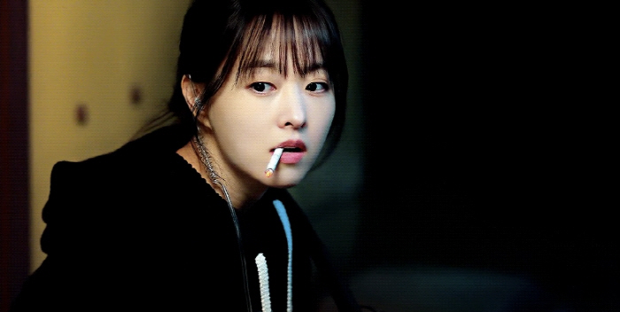 담배피는 박보영, 귀하다는 흡연신 공개.."촬영때 난리" [SC이슈]