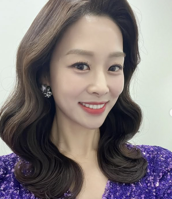'강경준 불륜 용서' 장신영, 혼자 이끄는 '가장의 무게'...홈쇼핑까지…