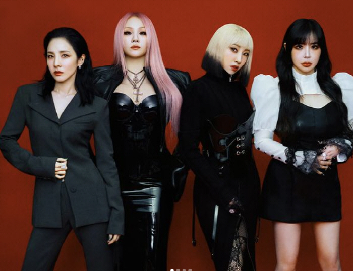 2NE1, 박봄 빠진 영상…'이민호 셀프 열애→무대 탈주' 손절하나[SC…