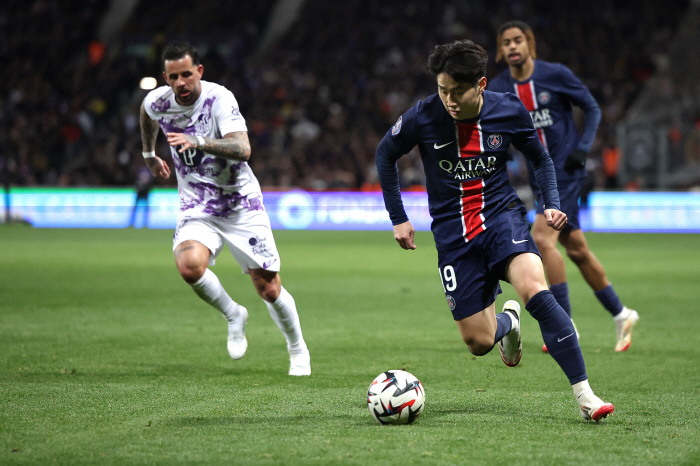 골골골골골골골골골골 '이강인 패스성공률 97%' PSG 10골 폭발!…1…