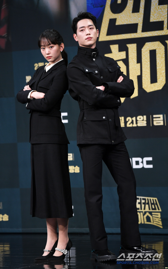 [SC현장]전역한 서강준, 고등학교로…'언더커버 하이스쿨', 얼굴천재가 …