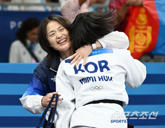 "파리 양궁3관왕X리빙레전드"金우진,대한민국 체육상 대상 명중! 사격 장…
