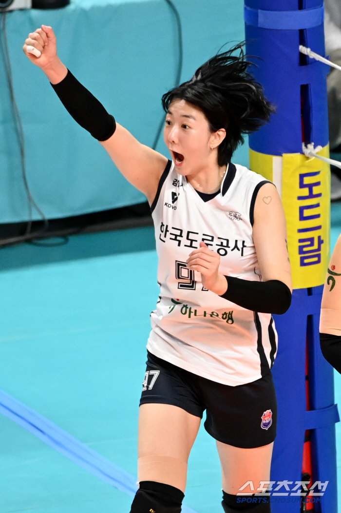 "강소휘, 에이스의 심장을 가져라" 사령탑은 내년을 본다, 진솔한 부탁 …