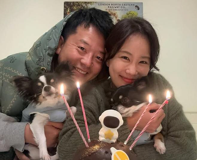 [공식] "아싸 우리 결혼한다!"…김준호♥김지민, 7월 개그맨 부부된다(…